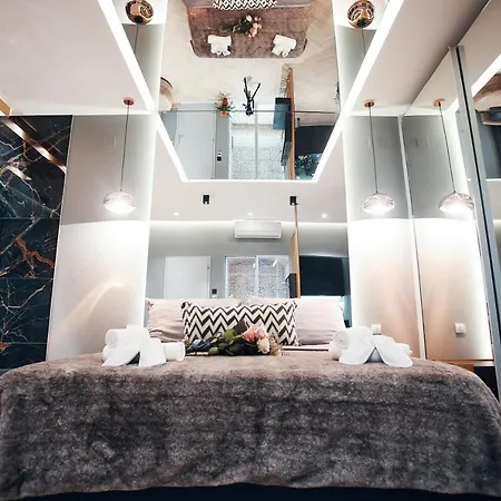 Apartment Monza Mirror *