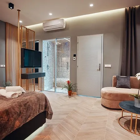 Monza Mirror Lägenhet