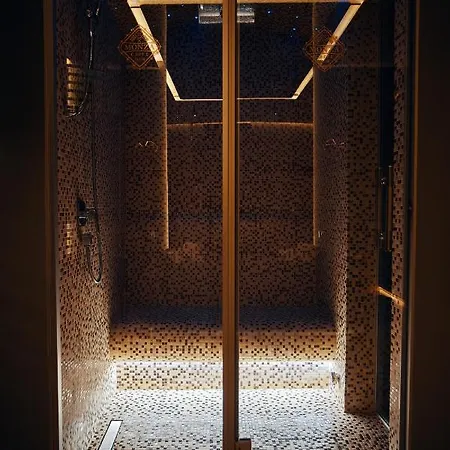 Monza Mirror Lägenhet Kikinda